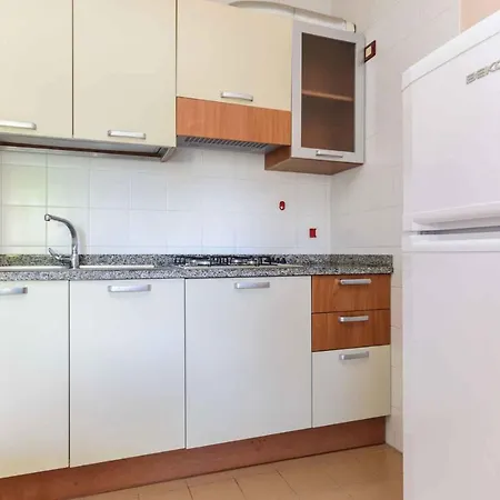 In Lignano 21640 Apartment